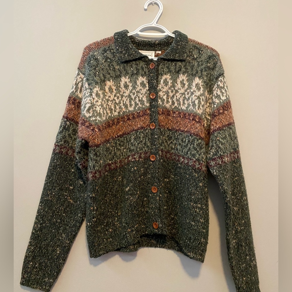Vintage green patterned button up sweater